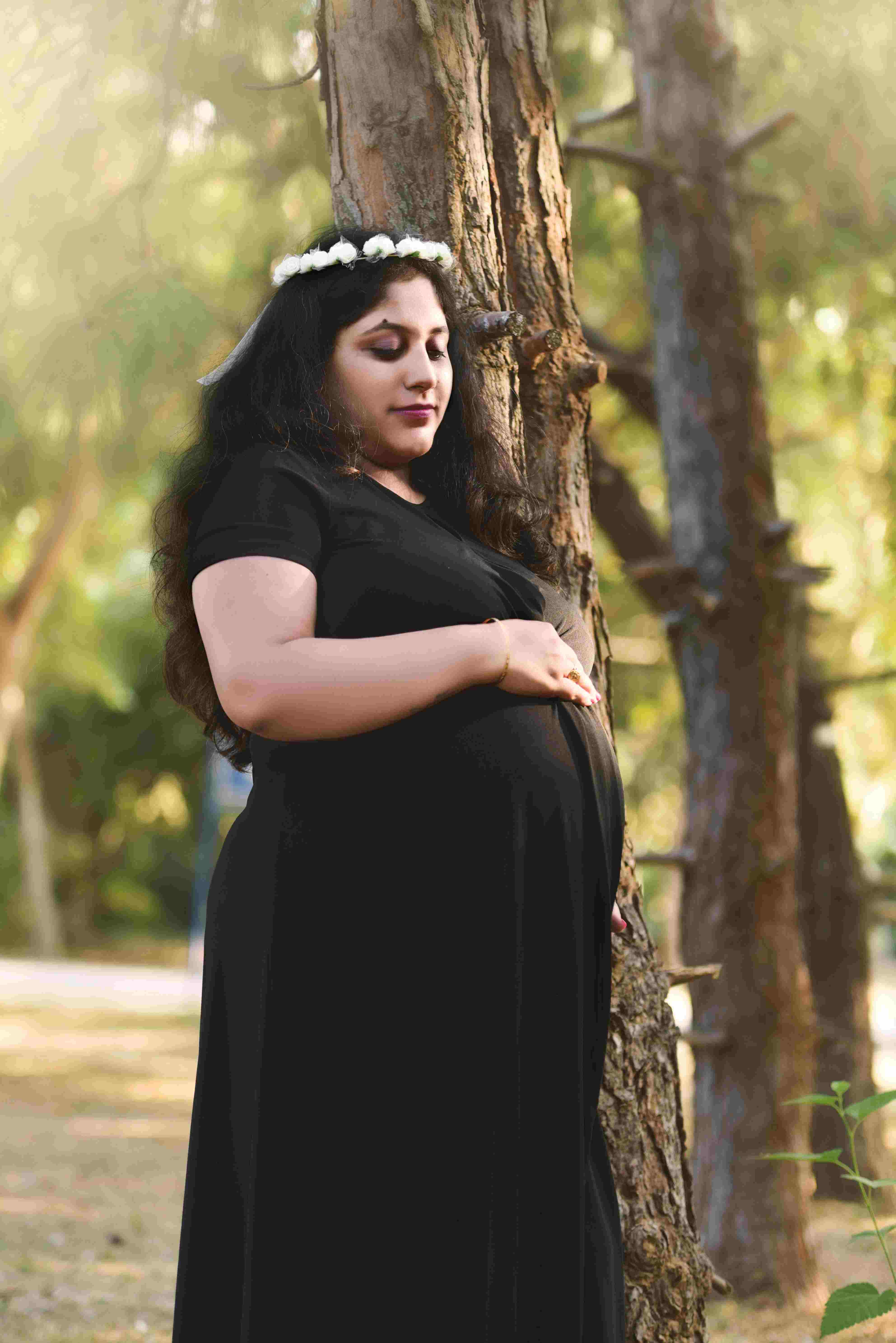 pregnancy photographer in gurugram