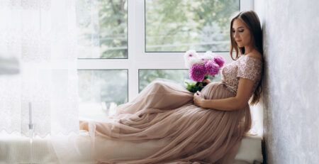 pregnancy photoshoot poses