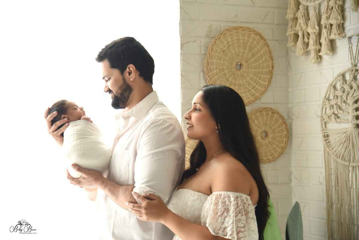 one month baby milestone photoshoot